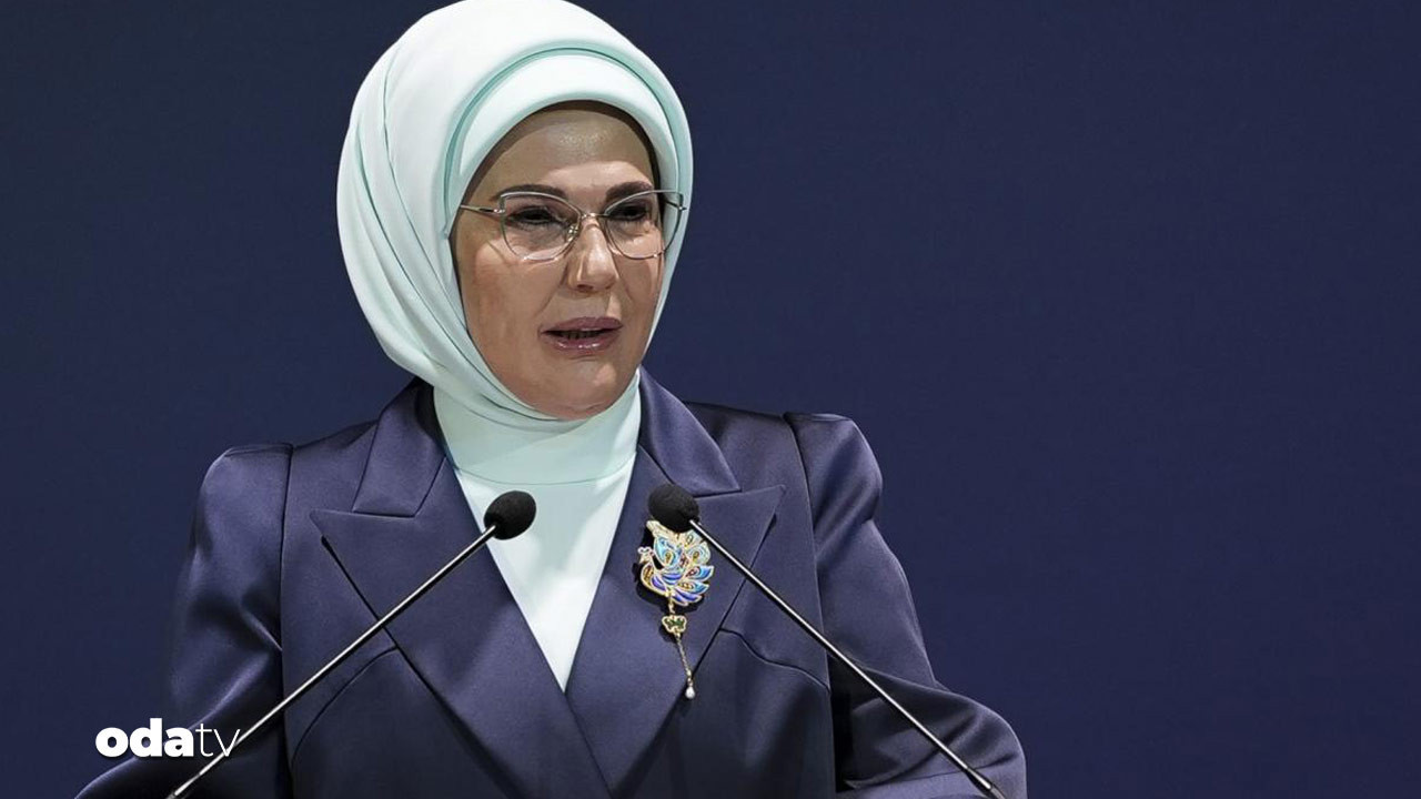 emine erdogandan cumhuriyet mesaji ZJSZmSEp.jpg