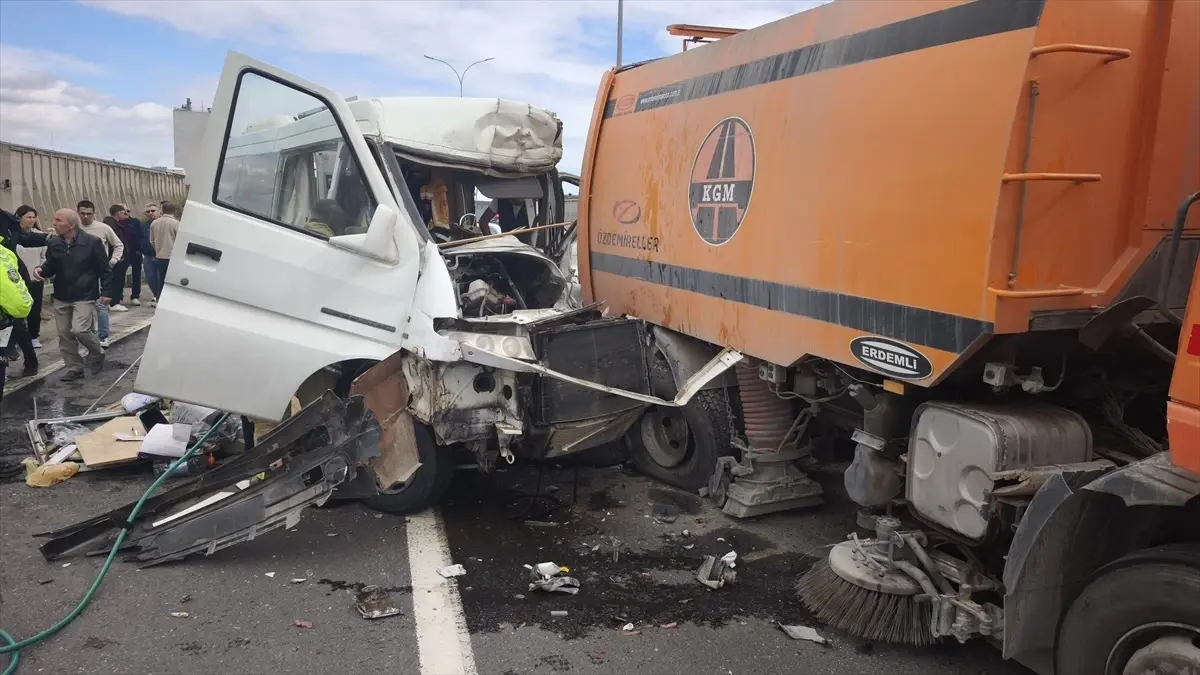 kutahyada kaza 1 olu 1 yarali YV2t6IQV