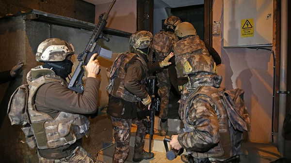 serdar oktem cinayetinde adlari gecmisti daltonlar hakkinda bir dava daha acildi ilQbrLnf.jpg