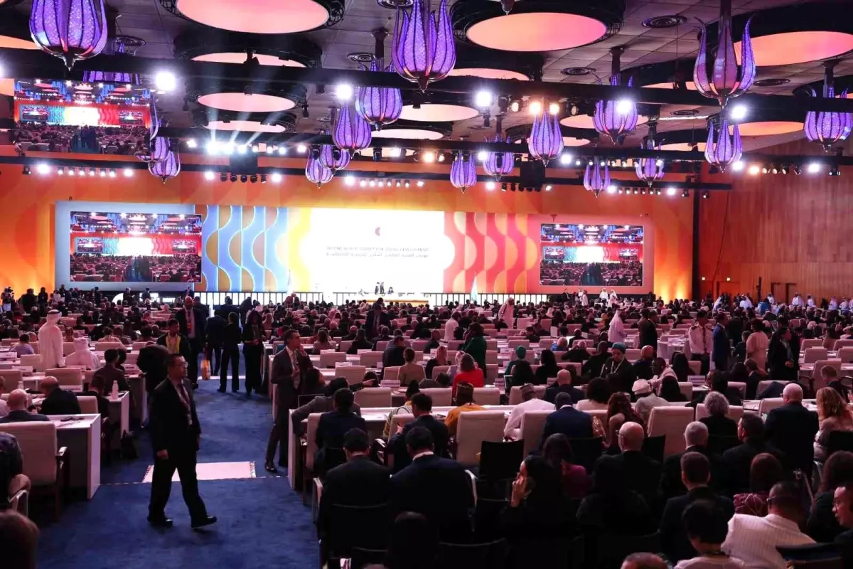 calisma ve sosyal guvenlik bakani isikhan alman mevkidasi bas ile gorustu FCYLJGPd.jpg