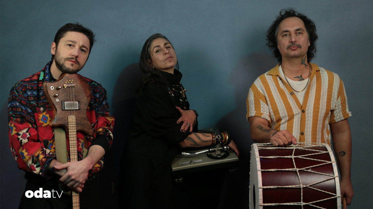 hakan vreskala ipek ipekcioglu ve deniz mahir kartaldan yeni tekli heybenin tgvkxyUr.jpg