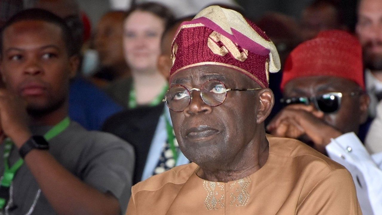 nijerya devlet baskani tinubudan abdye dini baski tepkisi 7msDtEmA.jpg