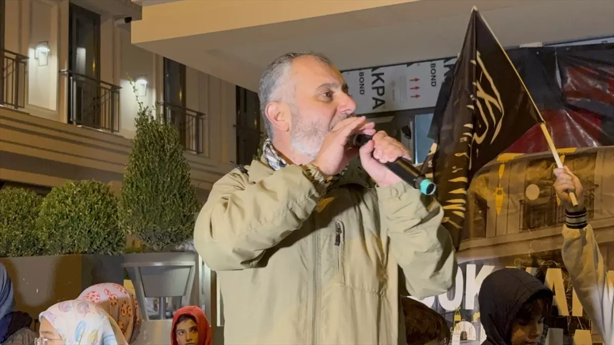 uskudarda mcdonalds protestosu suruyor QWm1YzFL.jpg