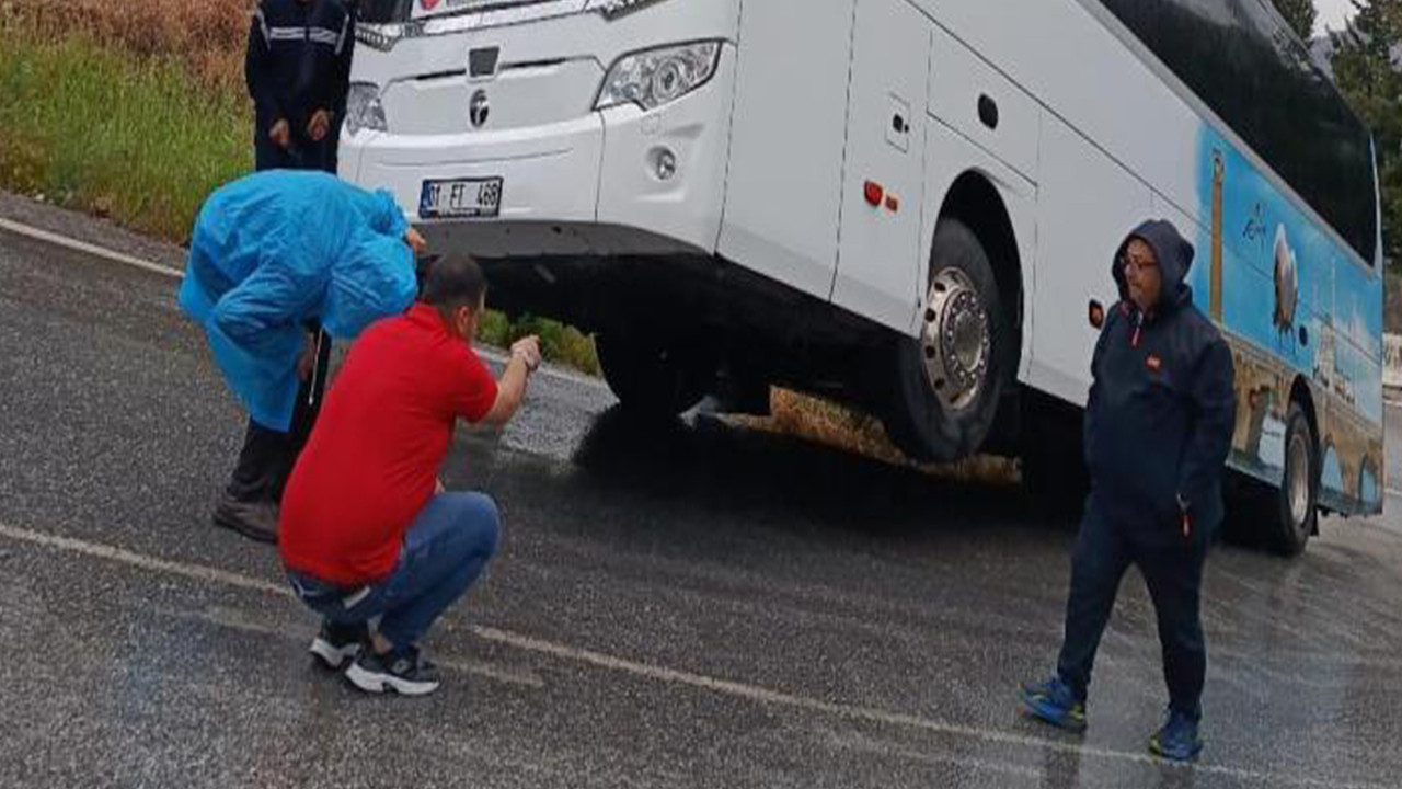tur-otobusu-sarampole-kaydi-wtNLZWZC